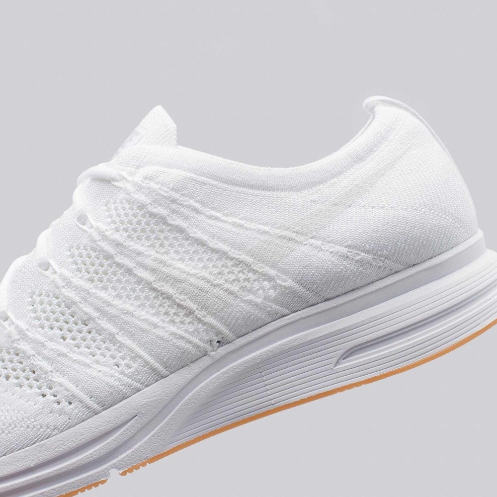 Nike Flyknit Trainer Triple White Men's Running Sh - Picture 6 of 8